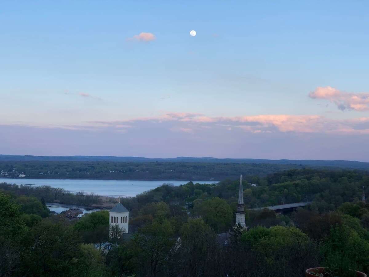 Best view in Kingston. Miles long. 3 acre park