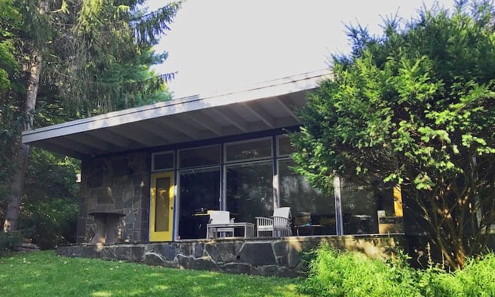 Woodstock Modern Gem, Glorious Heated Saline Pool