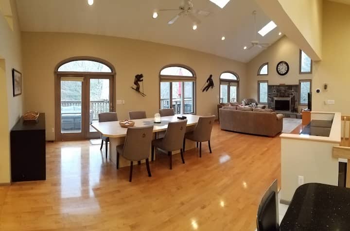 EAT, DRINK, PLAY ... and Relax in Windham