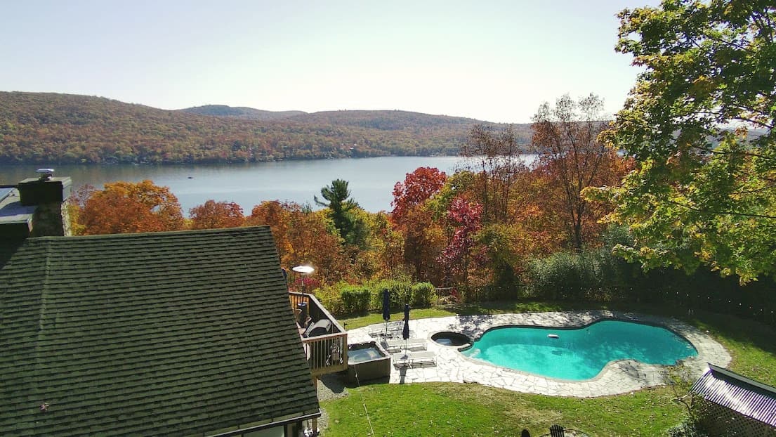 Secluded Stunning Villa with Heated Pool & Hot Tub