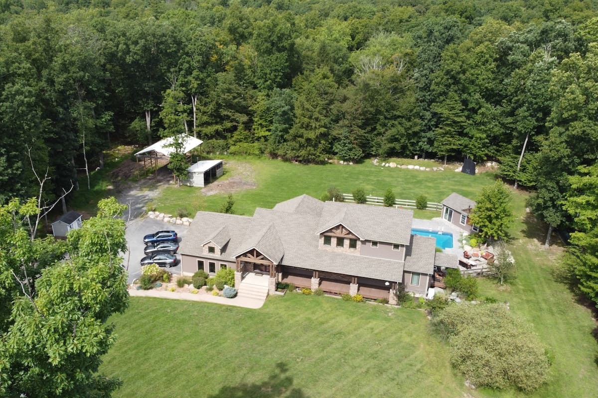 Luxurious Hudson Valley Ranch - POOL & HOT TUB