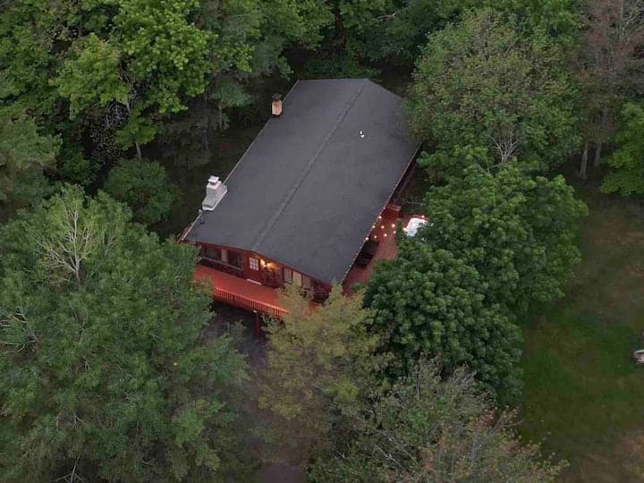 Romantic Chalet~ Hot Tub ~ Near Hunter Mountain