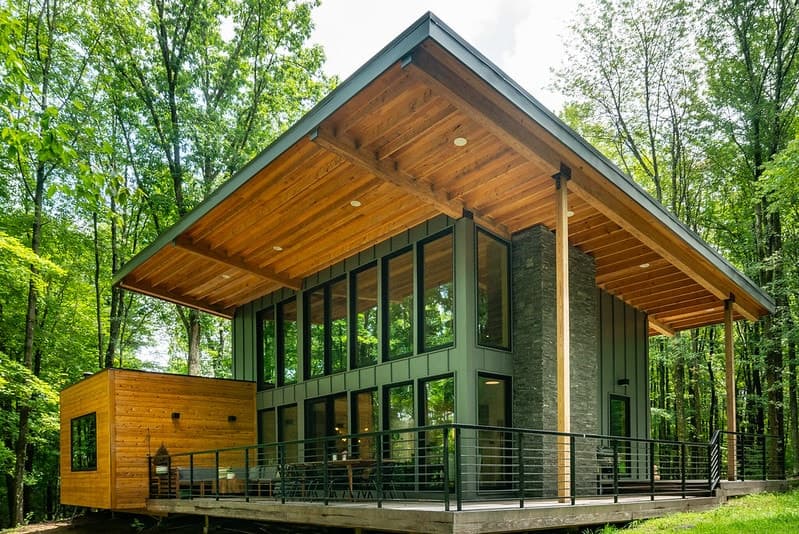 Accord River House