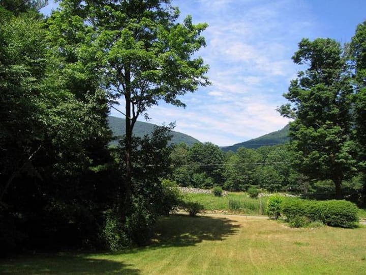 Peaceful and modern 3BR rambler